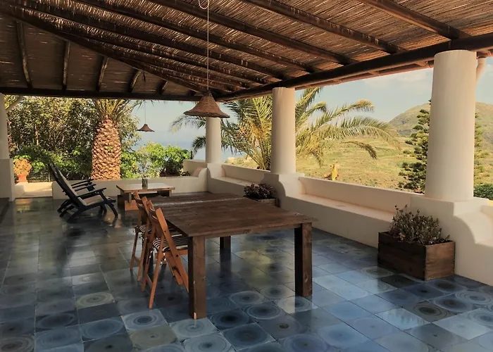 Case Quattrocchi - Giardino E Terrazzi Con Vista Panoramica Sul Mare, Etna E Vulcano